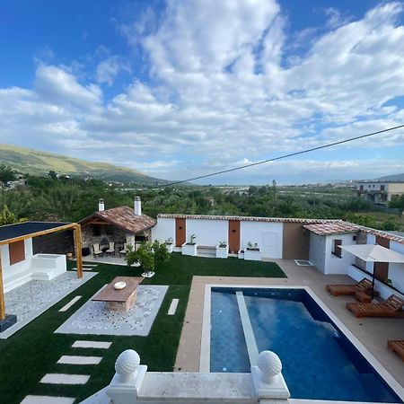 בראט Villa Lejzo - Swimming Pool מראה חיצוני תמונה