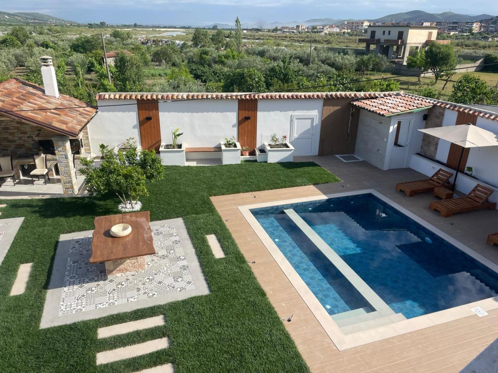 בראט Villa Lejzo - Swimming Pool מראה חיצוני תמונה